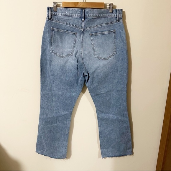 Ann Taylor The Kick Crop Light Wash Raw Hem Jeans Size 12 - Picture 2 of 11